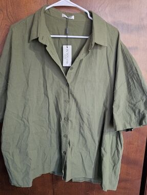 In'Voland Womens Sz 22 Button Down Blouse